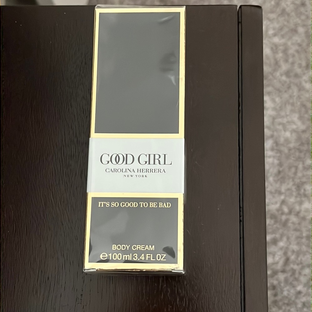 Carolina Herrera 💜 Good Girl - It’s so good to be bad body cream